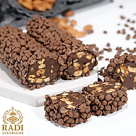 ÇİKOLATALI BADEMLİ SARMA