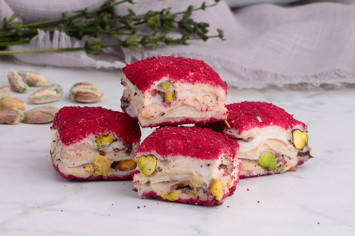 KIRMIZI VELTELİ HÜNKAR LOKUM